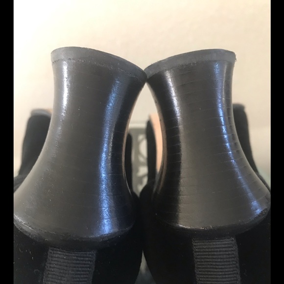 ANNE KLEIN BLK VELVET SZ8.5 BOOTS - Picture 5 of 8